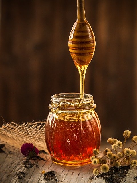 The Health Benefits One Can Avail By Consuming Honey